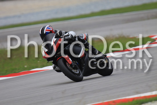 01_101029_00834_RevClubTrackDay