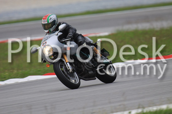 01_101029_00853_RevClubTrackDay