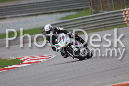01_101029_00867_RevClubTrackDay