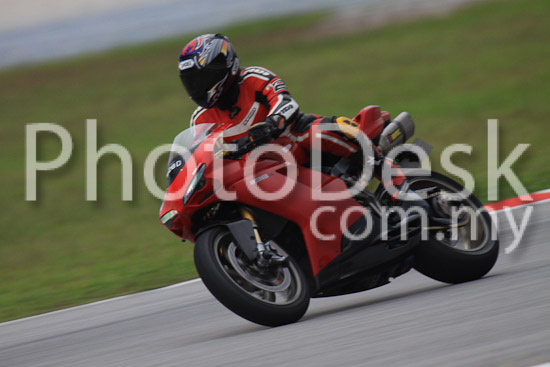 01_101029_00880_RevClubTrackDay