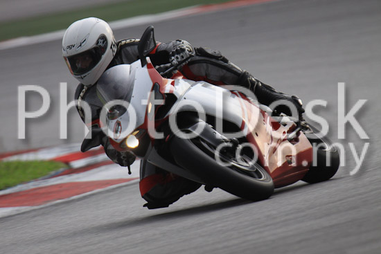 01_101029_00901_RevClubTrackDay