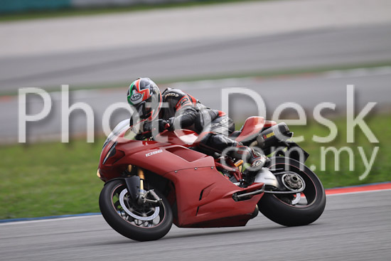 01_101029_00918_RevClubTrackDay