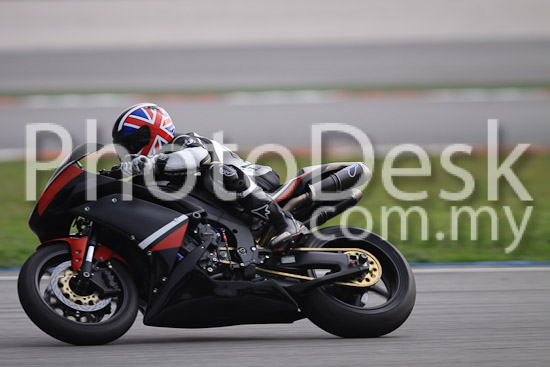 01_101029_00922_RevClubTrackDay