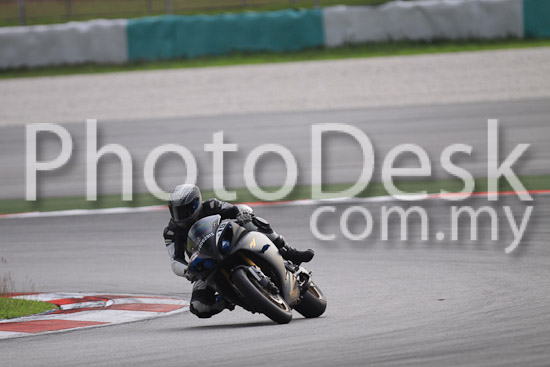 01_101029_00923_RevClubTrackDay