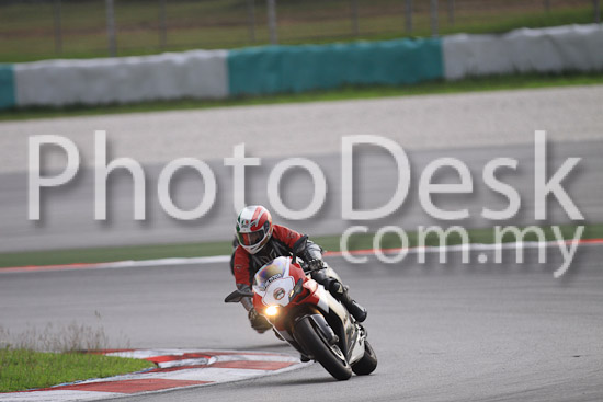 01_101029_00934_RevClubTrackDay