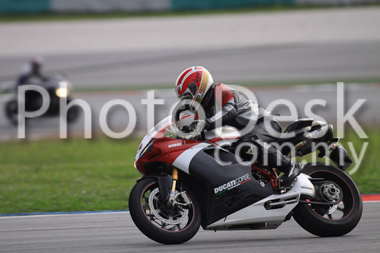 01_101029_00937_RevClubTrackDay