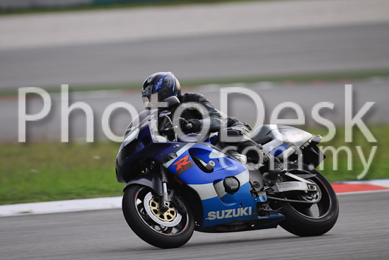 01_101029_00961_RevClubTrackDay