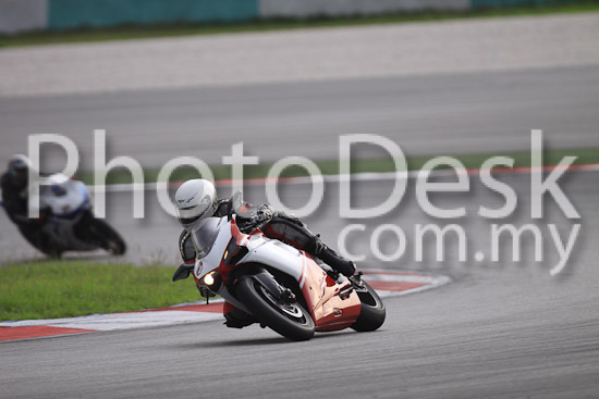 01_101029_00965_RevClubTrackDay