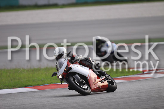 01_101029_00966_RevClubTrackDay