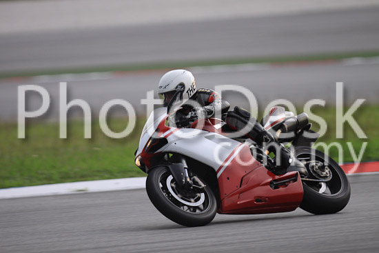 01_101029_00969_RevClubTrackDay
