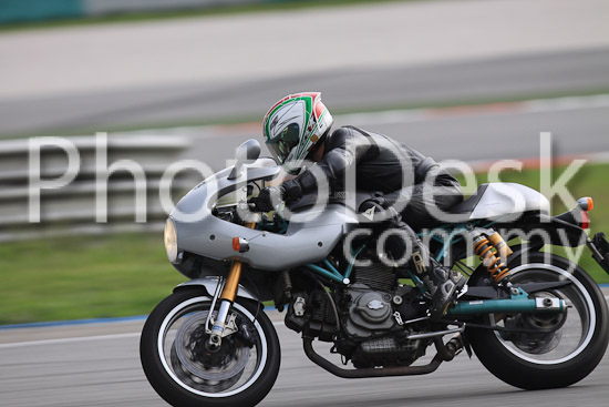 01_101029_00979_RevClubTrackDay