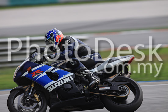 01_101029_00986_RevClubTrackDay