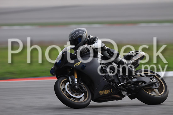 01_101029_00991_RevClubTrackDay