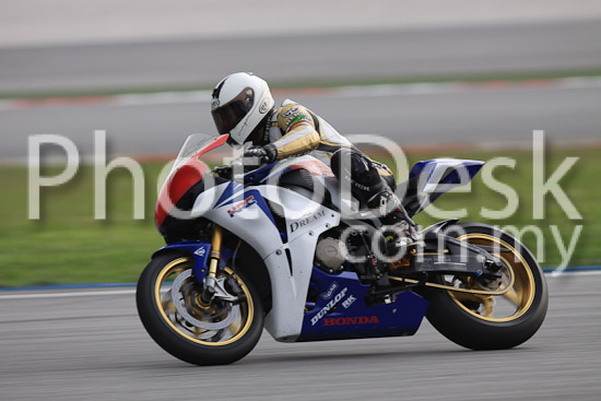 01_101029_01015_RevClubTrackDay