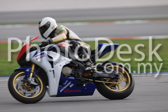01_101029_01016_RevClubTrackDay