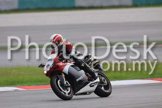 01_101029_01023_RevClubTrackDay