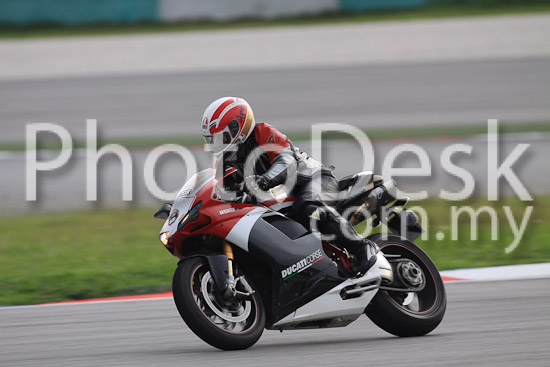 01_101029_01025_RevClubTrackDay