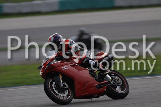 01_101029_01036_RevClubTrackDay