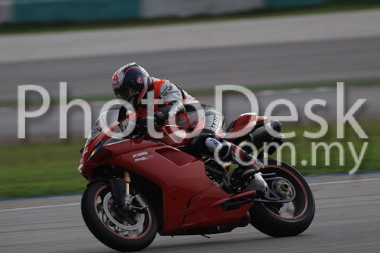 01_101029_01037_RevClubTrackDay