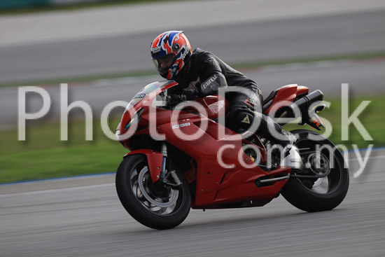 01_101029_01044_RevClubTrackDay