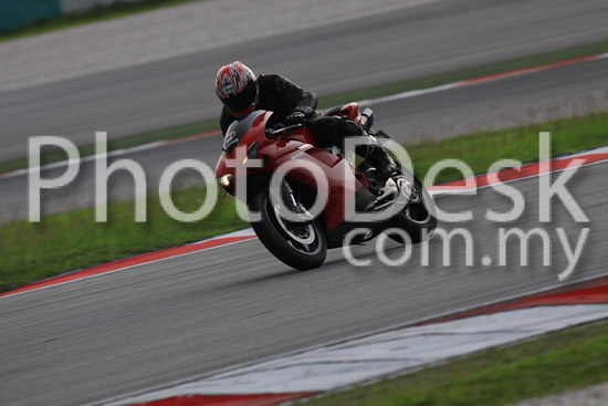 01_101029_01055_RevClubTrackDay