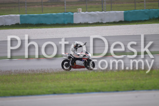 01_101029_01058_RevClubTrackDay