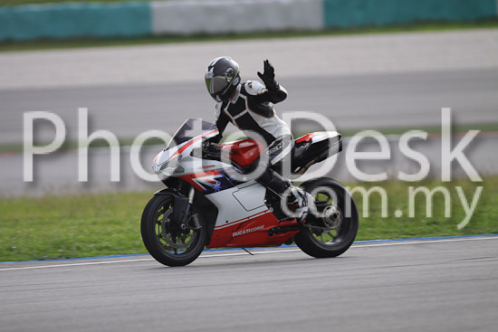 01_101029_01064_RevClubTrackDay