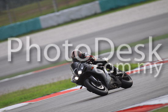 01_101029_01095_RevClubTrackDay