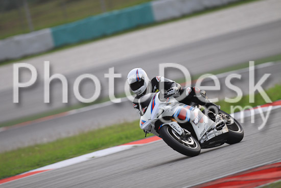 01_101029_01107_RevClubTrackDay