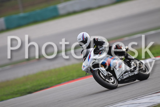 01_101029_01108_RevClubTrackDay