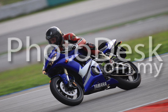 01_101029_01114_RevClubTrackDay