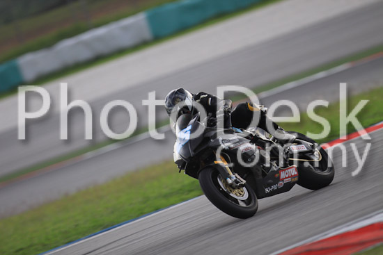 01_101029_01124_RevClubTrackDay