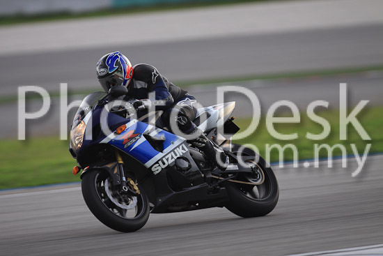 01_101029_01156_RevClubTrackDay