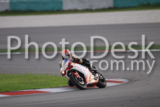 01_101029_01166_RevClubTrackDay