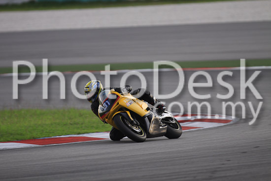 01_101029_01169_RevClubTrackDay