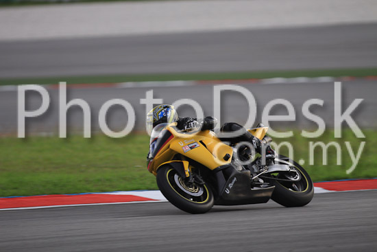 01_101029_01172_RevClubTrackDay