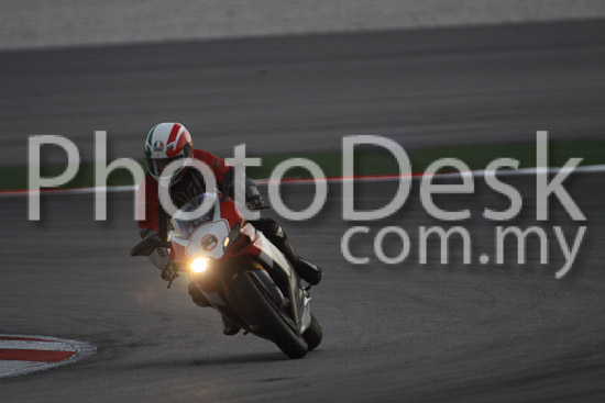 01_101029_01174_RevClubTrackDay