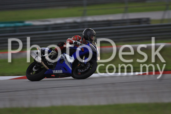 01_101029_01187_RevClubTrackDay