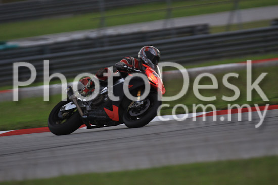 01_101029_01192_RevClubTrackDay