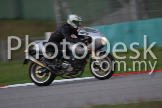 01_101029_01203_RevClubTrackDay