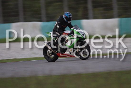 01_101029_01205_RevClubTrackDay