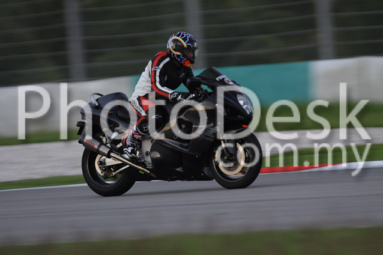 01_101029_01211_RevClubTrackDay