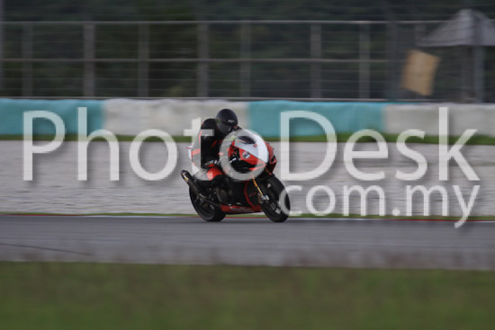 01_101029_01212_RevClubTrackDay