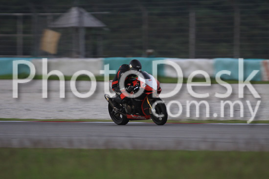 01_101029_01213_RevClubTrackDay