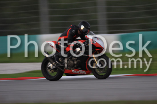 01_101029_01216_RevClubTrackDay