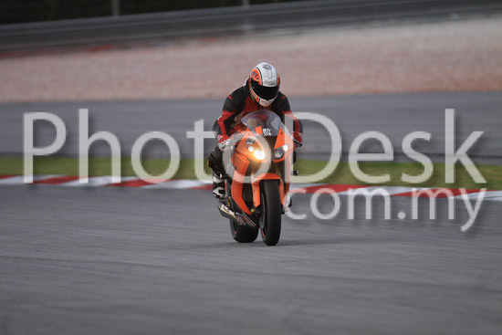 01_101029_01220_RevClubTrackDay