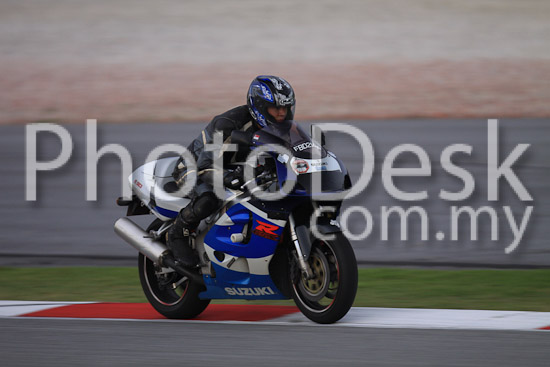 01_101029_01236_RevClubTrackDay