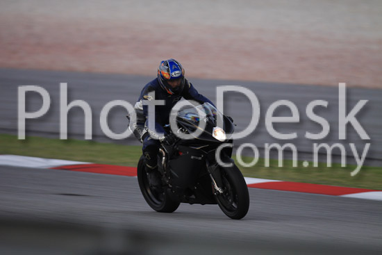 01_101029_01239_RevClubTrackDay