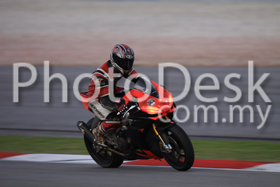 01_101029_01246_RevClubTrackDay