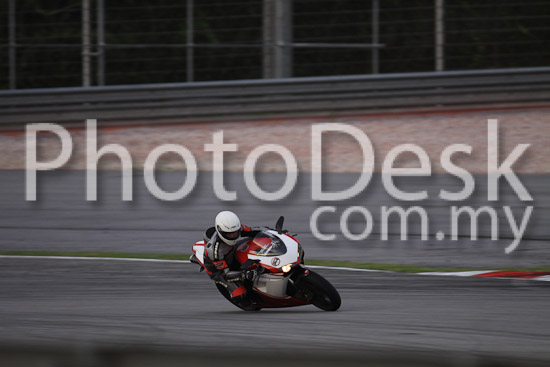 01_101029_01254_RevClubTrackDay